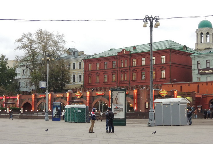 Уцелевшие строения бывшего Никольского монастыря в Москве (Иверского подворья)