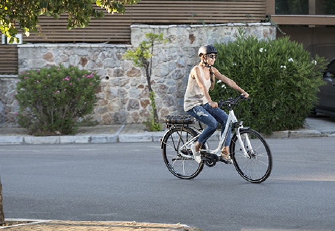 Греки меняют автомобили на велосипеды