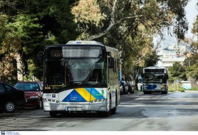 Цифровые камеры в Афинах будут следить за движением по автобусным полосам, фиксируя нарушения
