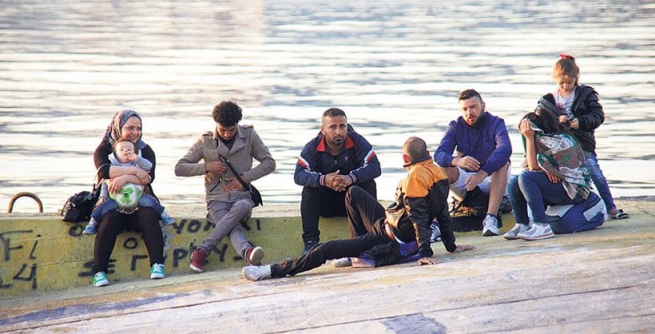 Сирийских беженцев будут обучать в греческих вузах