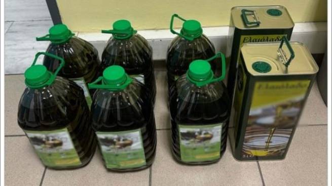 Арест в Козани за кражу оливкового масла из супермаркета