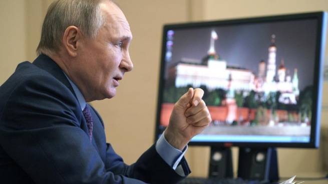 Россия: Путин ответил еврокомиссару по поводу «Спутника V»