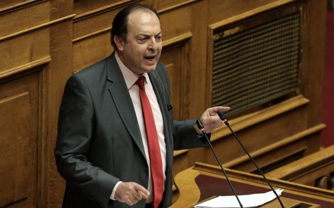 Греция: правящая коалиция лишилась еще одного депутата