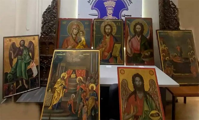 В монастыре Аттики обнаружены украденные иконы
