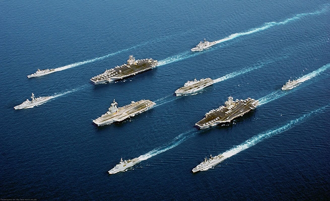 Корабли НАТО увеличивают контроль над морским миграционным трафиком в Эгейском море