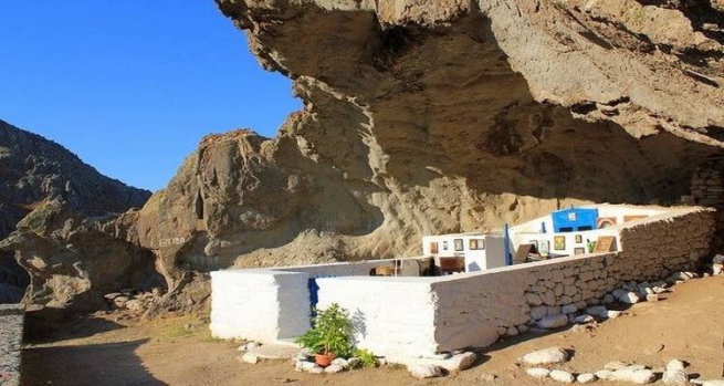 Лемнос: Уникальная церковь без крыши