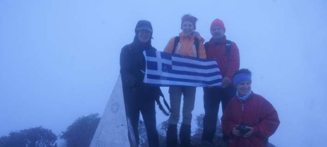 Греческая команда покорила вершину самой высокой горы Индокитая