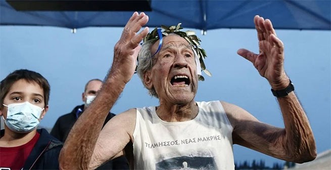90-летний марафонец финишировал 38-м