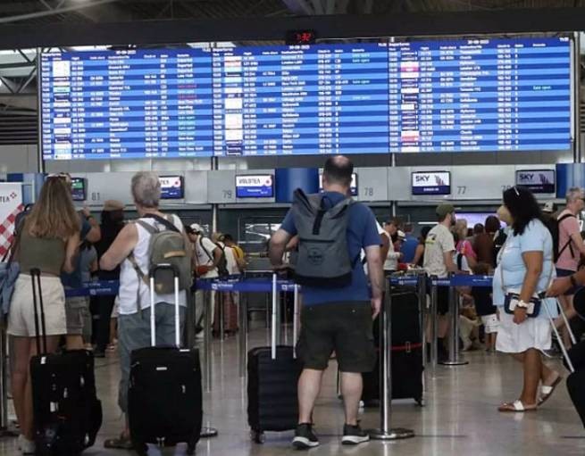 Израильские туристы отказываются уезжать из Греции
