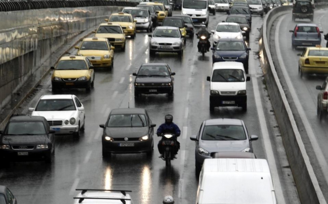 Дорожные штрафы "спешат" к греческим водителям
