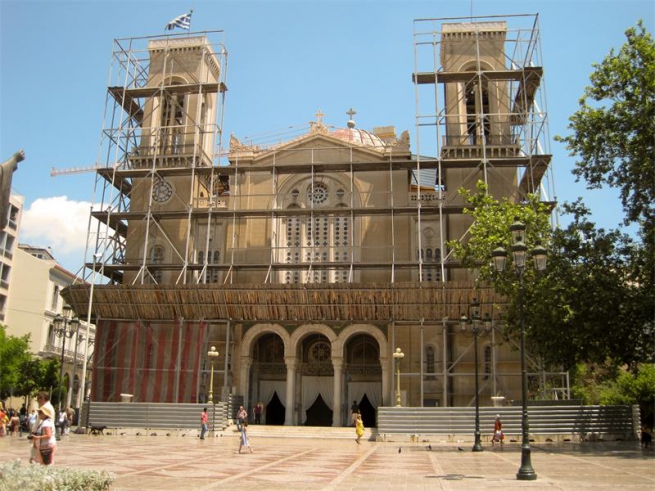 В Афинах завершается капитальный ремонт кафедрального собора