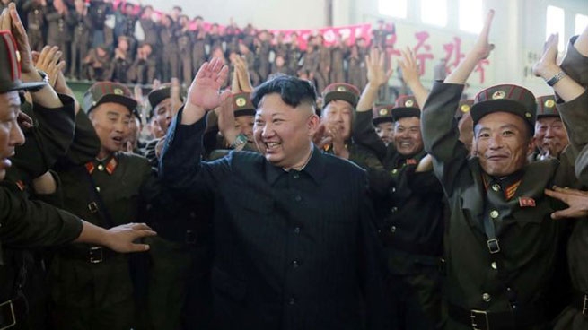 Ким Чен Ын отмечает успешный запуск интерконтинентальной баллистической ракеты 4 июля