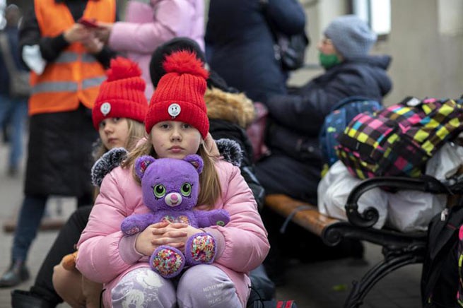 Греция будет лечить украинских детей, больных раком