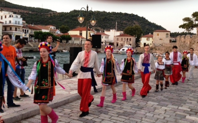 Посол Украины в Греции поздравил участников международного фестиваля в г.Нафпактос