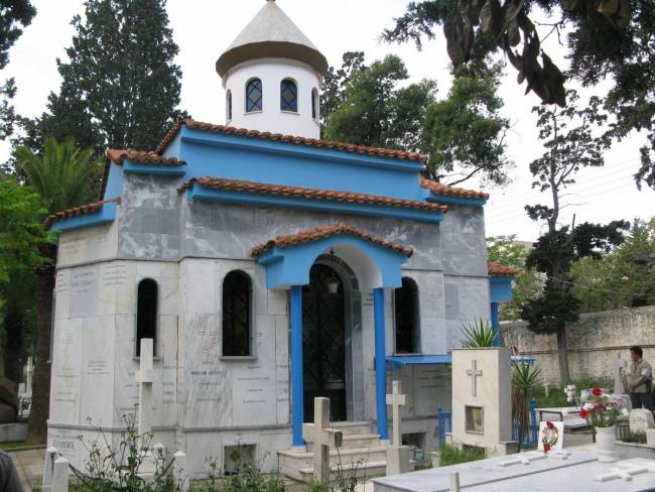 27.04.2014 пройдет литургия в церкви св. Ольги на военно-морском кладбище в Пиреях