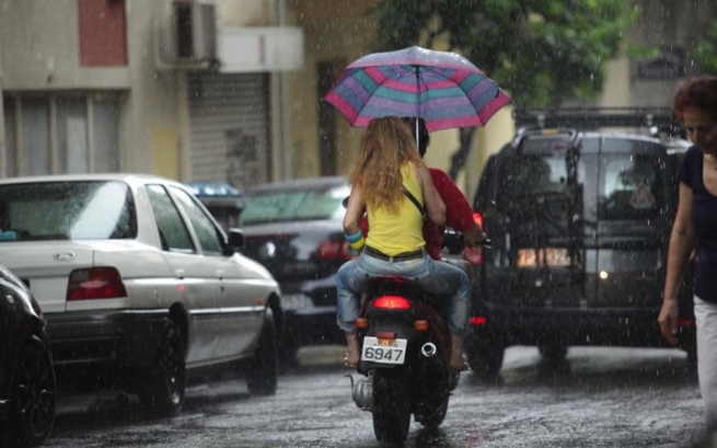 Проливные дожди привели к наводнениям в северной части Афин