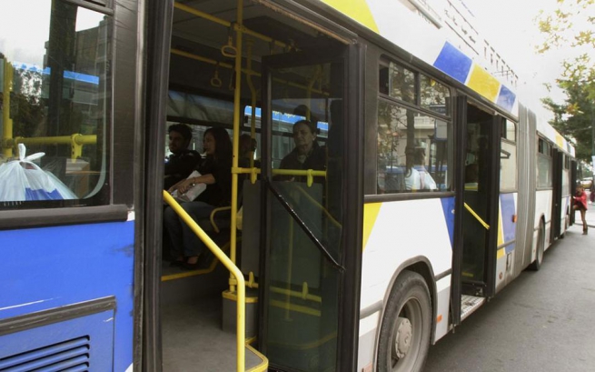 Афины: из-за актов вандализма изменен ряд маршрутов автобусов и троллейбусов