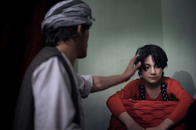 Афганский беженец изнасиловал 13-летнего мальчика в хотспоте Хиоса