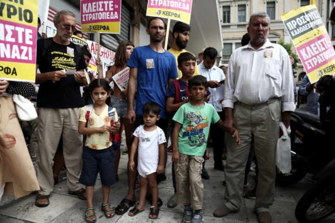 Афганские мигранты в Афинах требуют равных прав для беженцев