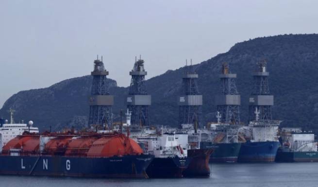 Греческие корабли с 66 моряками в Черном море