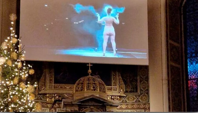 В католическом храме Австрии показали видео с танцами обнаженных людей