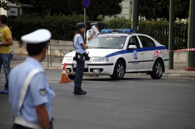 Греческие водители активно нарушают правила движения
