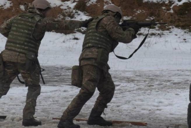 Тяжелая техника российских добровольческих батальонов прорвала границу РФ