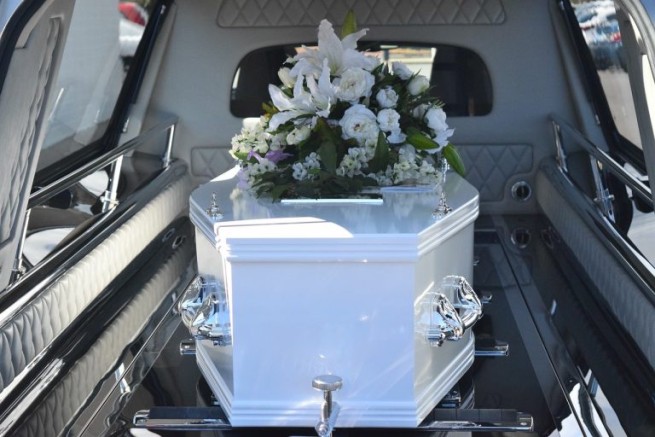 Похороны: высокая стоимость и экономичная альтернатива