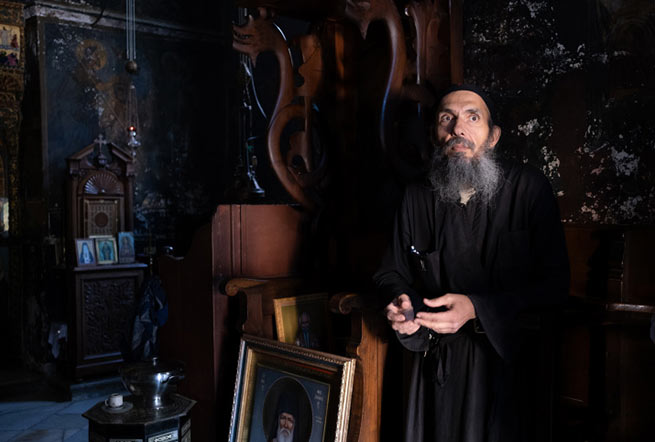 Настоятель православного монастыря Лонговардос игумен Леонидас. 
