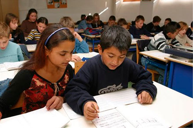 Рома в греческих школах