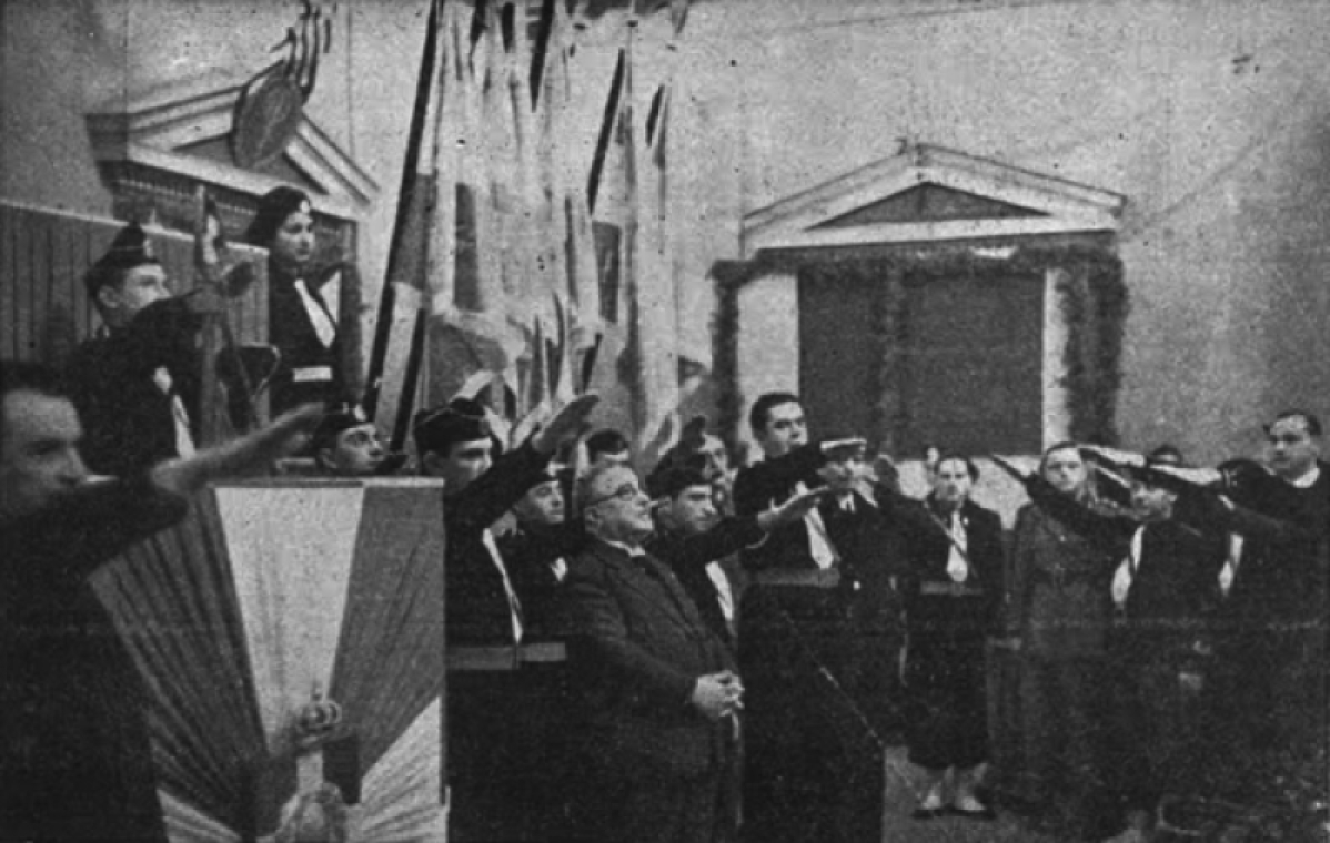 Молодые члены греческой национальной молодёжной организации на встрече с Иоаннисом Метаксасом, 1938 г.