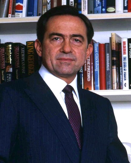 Константин II (родился в 1940, Афины) 