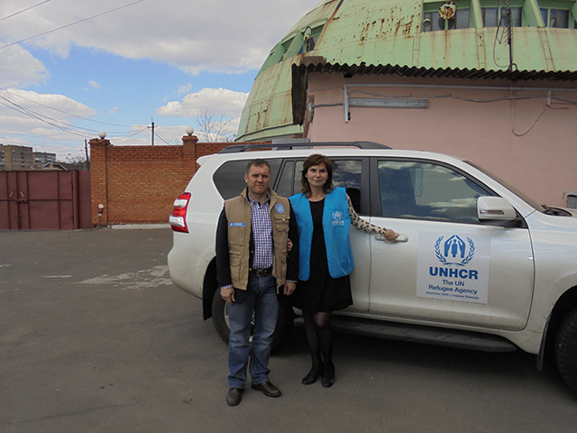 С главой офиса миссии Верховного Комиссара ООН по делам беженцев Дину Липчану