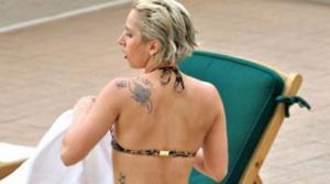 Lady Gaga проводит осенний отпуск на Крите