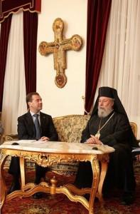 Президент России Дмитрий Медведев находится на Кипре с первым в истории официальным визитом