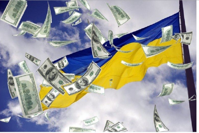 Украина: Доходы заробитчан снова пытаются обложить налогами