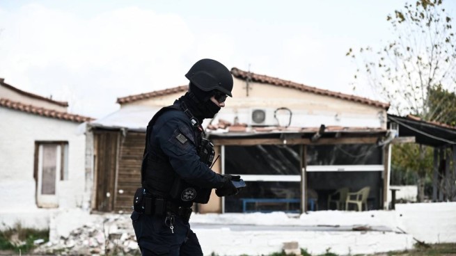Полицейские рейды в лагерях рома в Аспропиргосе и Мениди - шесть арестов