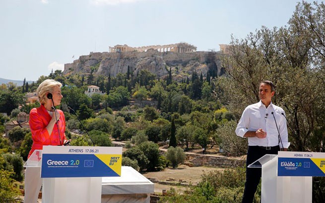 Фон дер Ляйен: план восстановления Греции «трансформирует экономику»