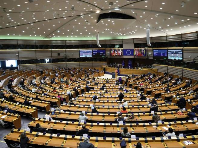 Саммит ЕС обсудил ситуацию, пришел к консенсусу и принял резолюцию