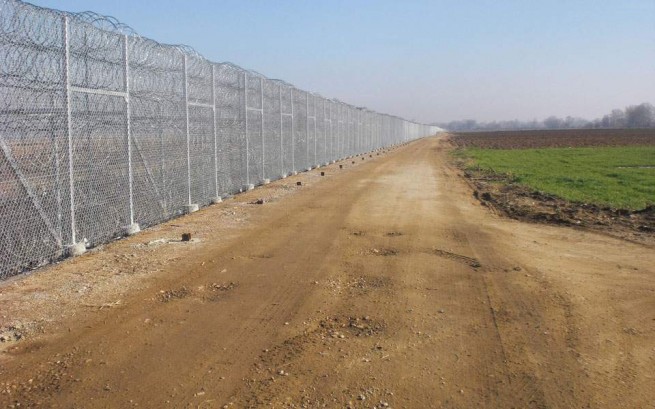 Греция начала строительство нового ограждения на границе