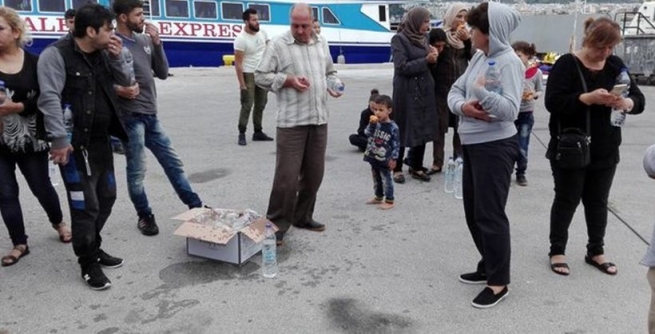 ЕС выделил чрезвычайные фонды для беженцев Хиоса и Лесбоса