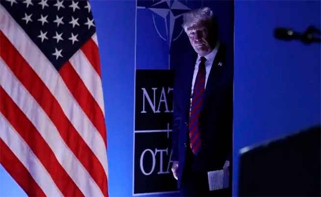 «Безответственный засранец» по имени Трамп создал проблемы для НАТО