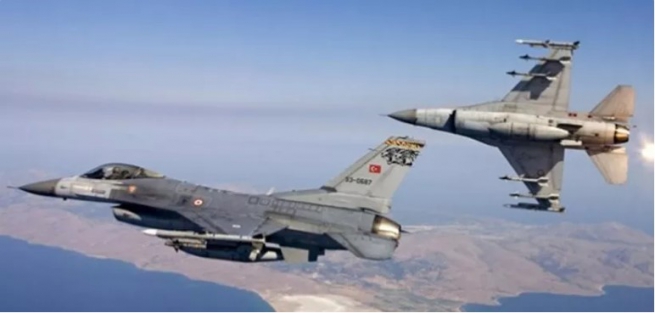 Турция требует пожизненного заключения для пилота греческих ВВС