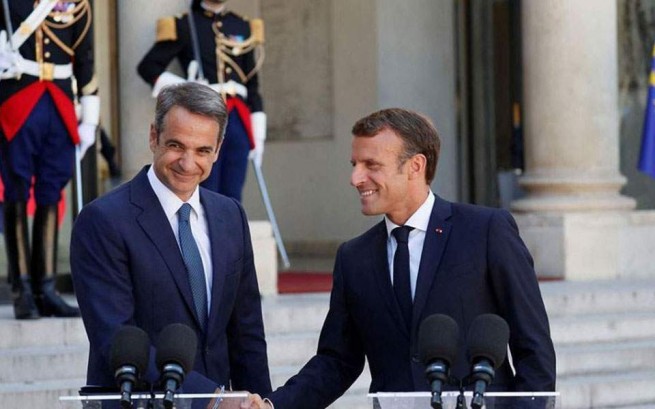 Премьер-министр Греции проведет переговоры с президентом Франции 10 сентября