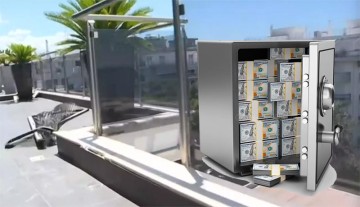 Воры сбросили с балкона в Салониках 400-килограммовый сейф (видео)
