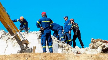 Землетрясение на Крите: 2500 палаток для пострадавших