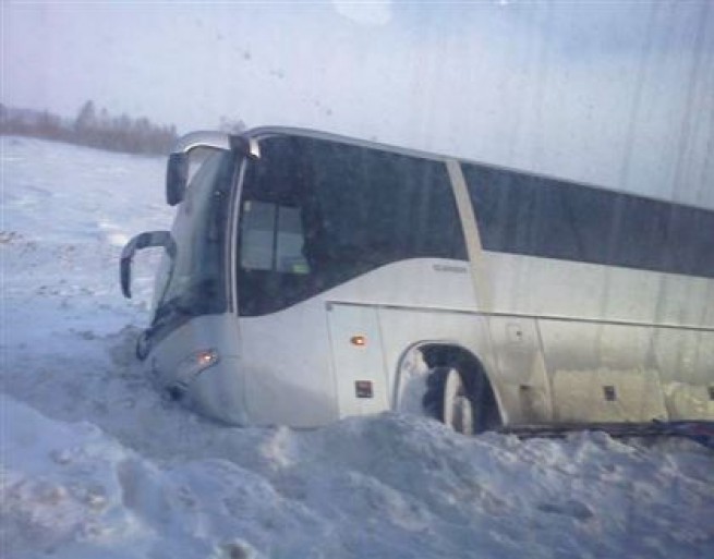 Эвиа: автобус с учениками попал в ДТП