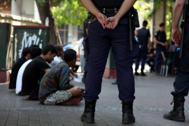 Полиция арестовала 28 наркодиллеров в Афинах