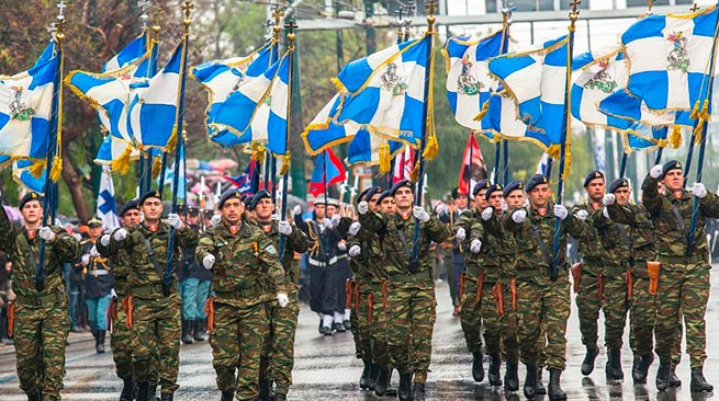 Греция проведет военный парад в Афинах 25 марта