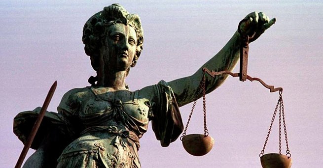 Афинские адвокаты воздержатся в течение 5 дней от выполнения всех судебных обязанностей